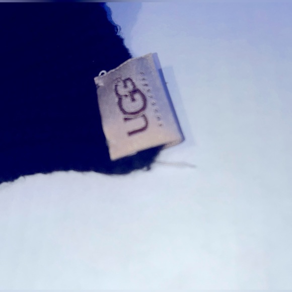 UGG Cable Knit Striped Scarf| Extra Long - Picture 3 of 4